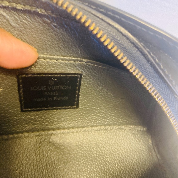 BLACK EPI COSMETIC POUCH - Picture 5 of 10